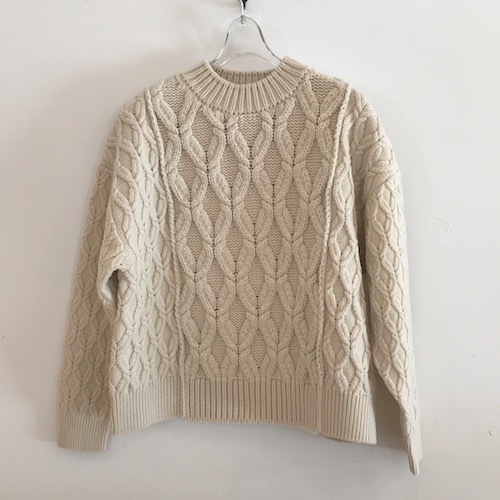 BATONERニット・DIFFERENT GAUGE MOCK NECK