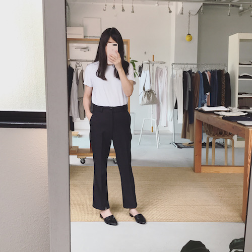 ShinzoneのPRE FALLアイテム　クロップドフレアパンツ