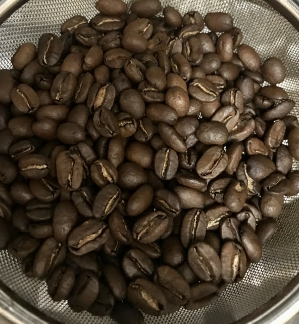 手網焙煎と機械焙煎