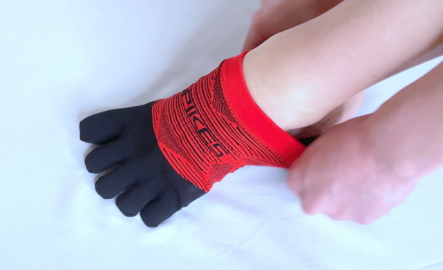 【アスリートの声から生まれた】SPIKESの5本指ソックス「Soft-Fit」
