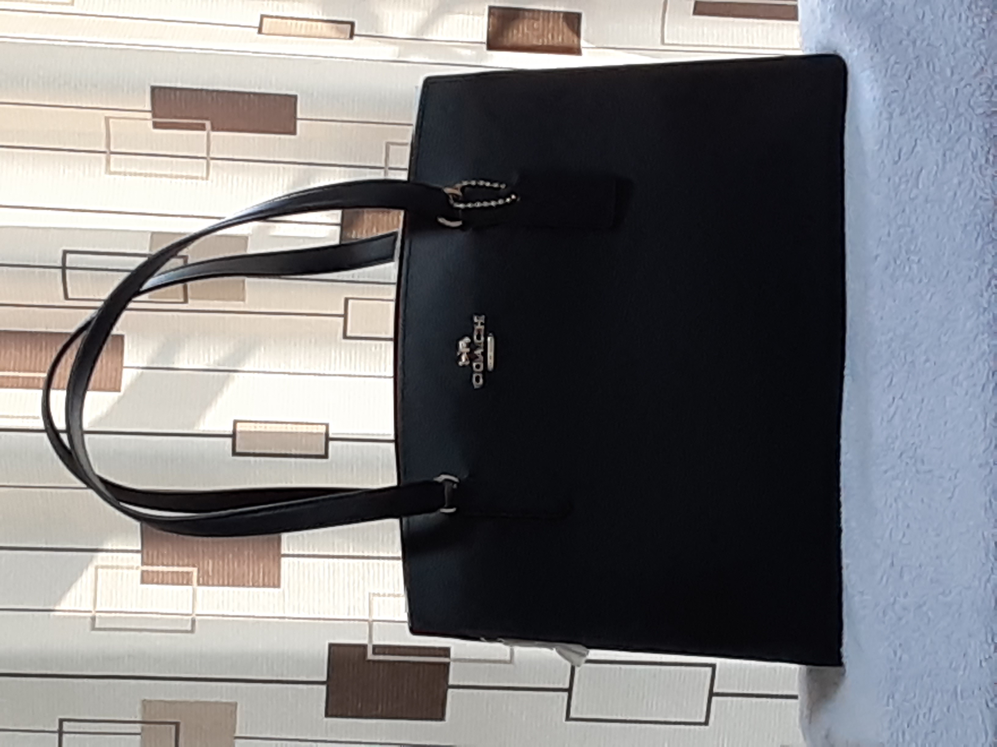 今がチャンス!ブランド品のバックが大幅割引中