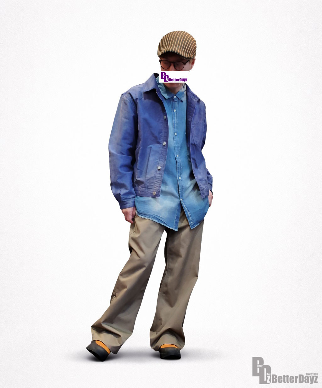 重なる青、揺れるスタッズ。