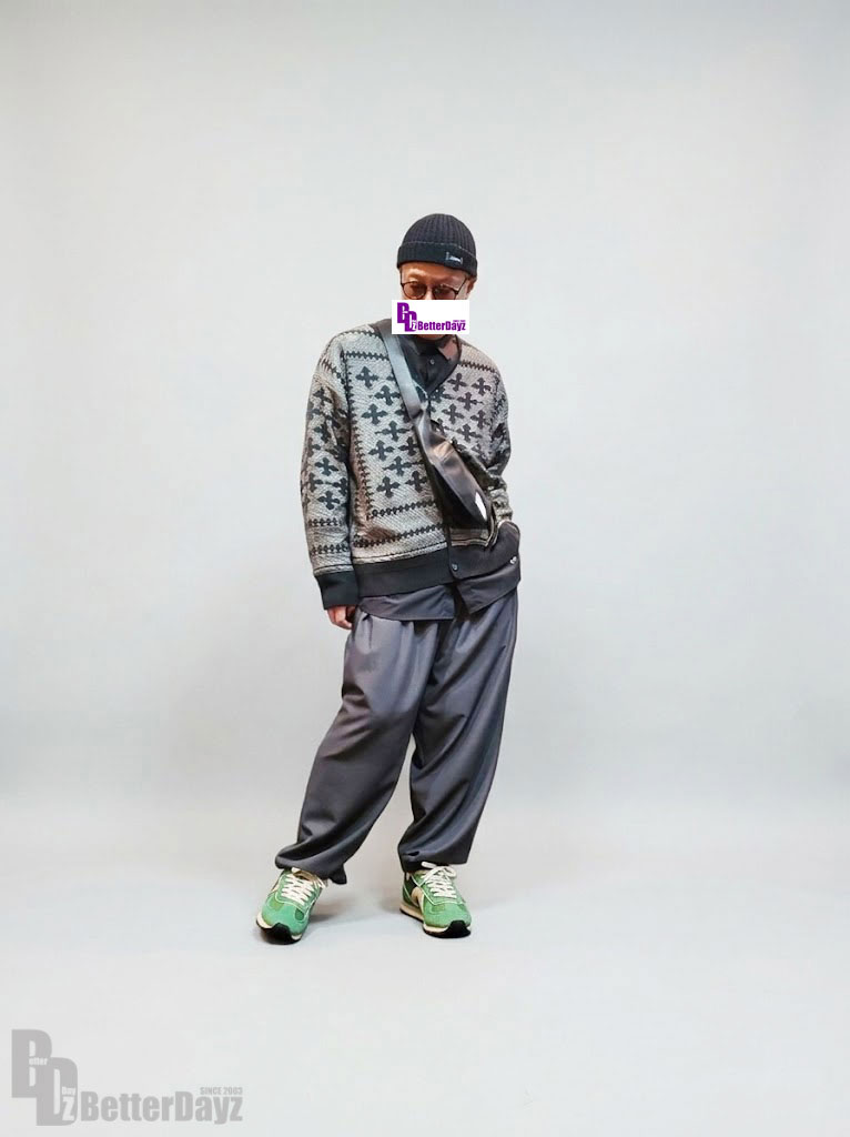 無彩色に「意志」を乗せる。