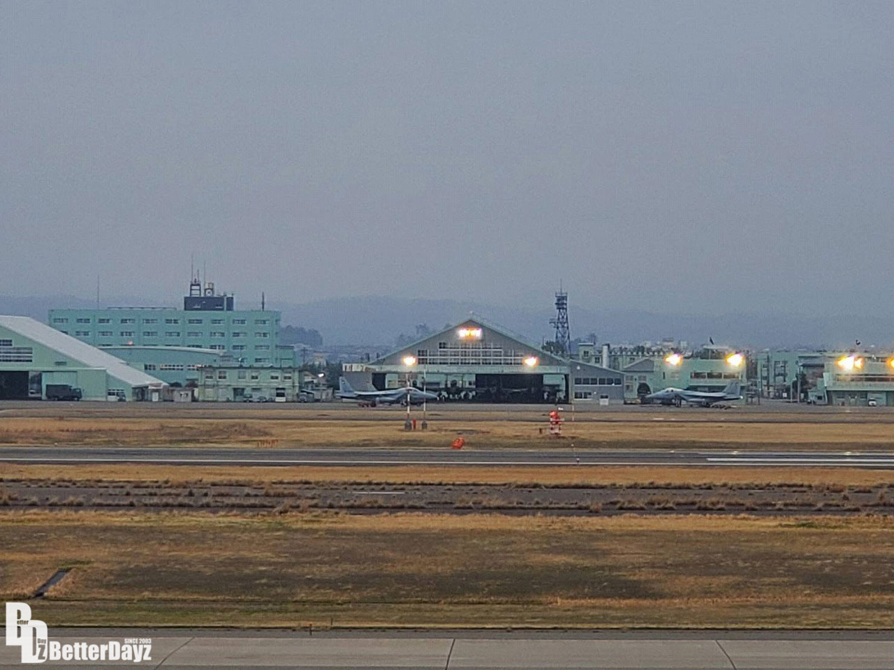 おい息子ぉ。飛行機見に行こうぜぇ。