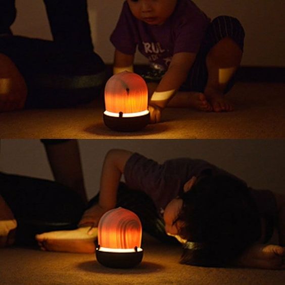 ころん、とかわいいドングリ🌰の形のライト✨