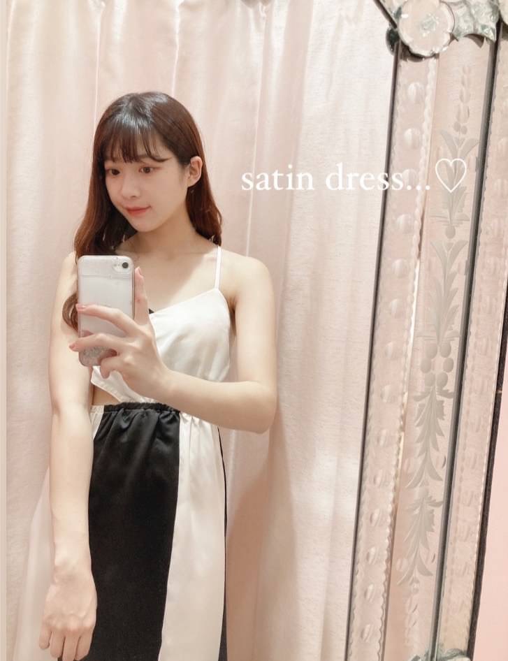 【staff】バイカラーサテンロングドレス 🤍🖤chisaki