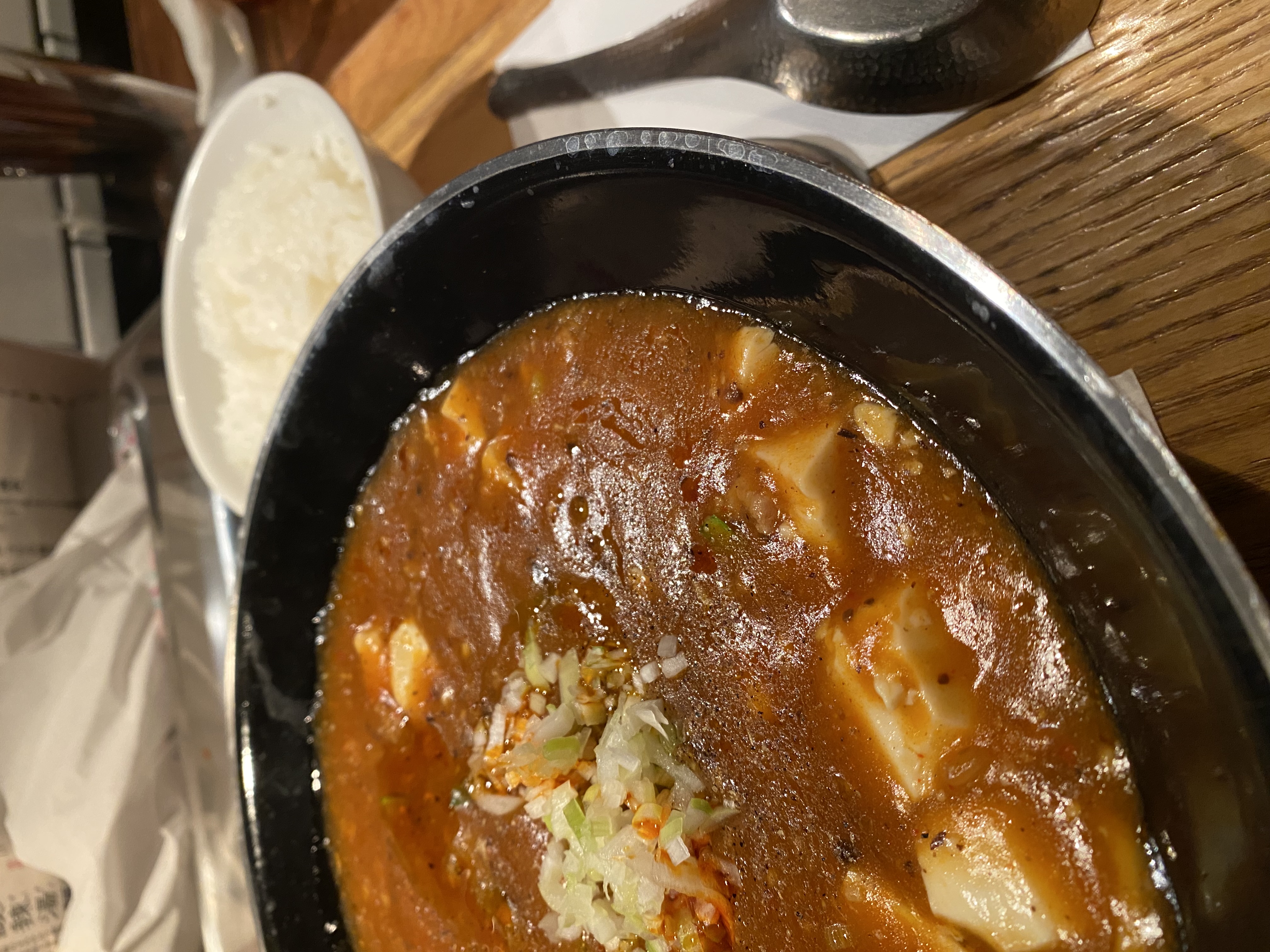 夏は麻婆麺ですね
