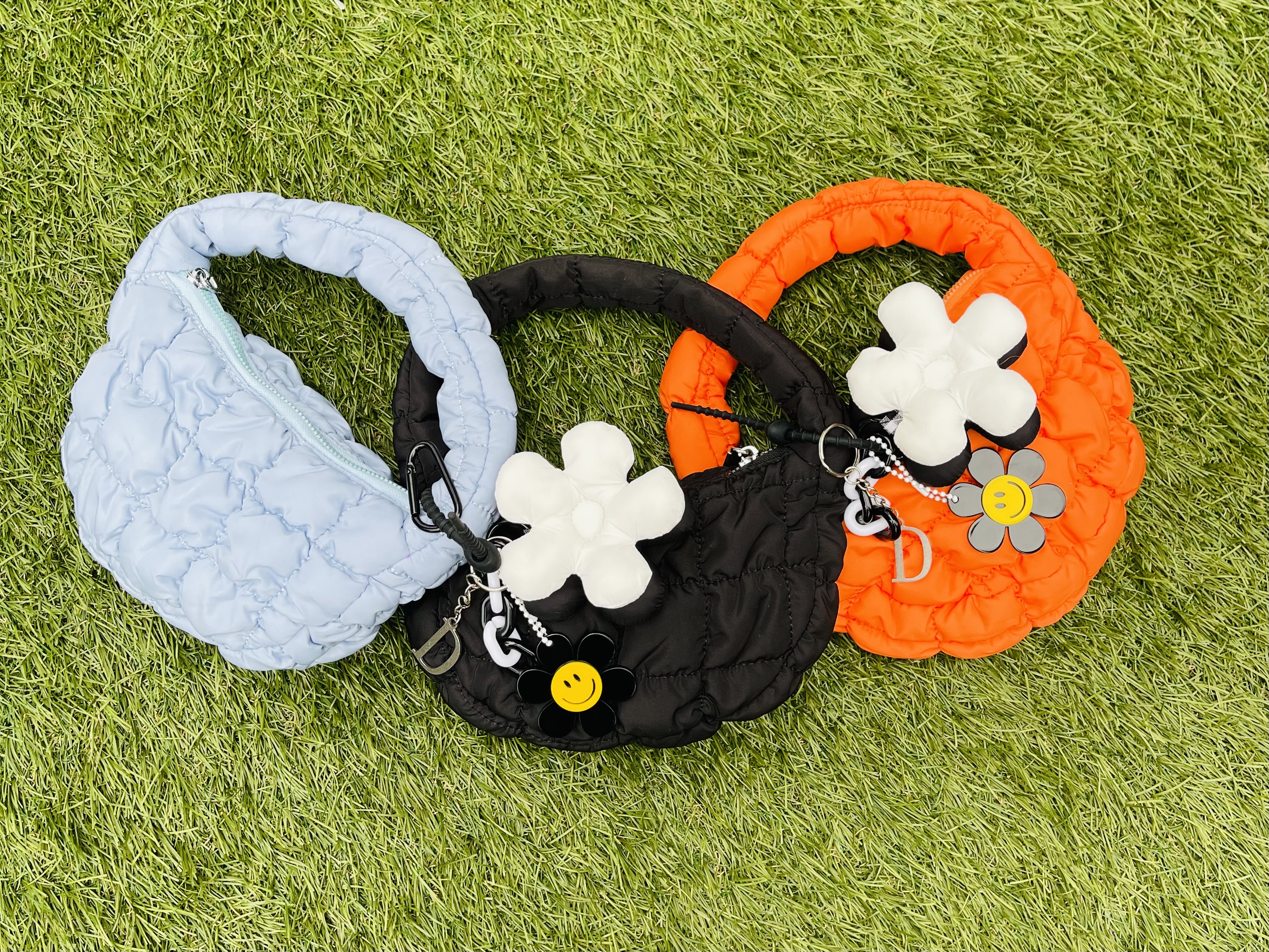チャーム付きキルティングMINI BAG