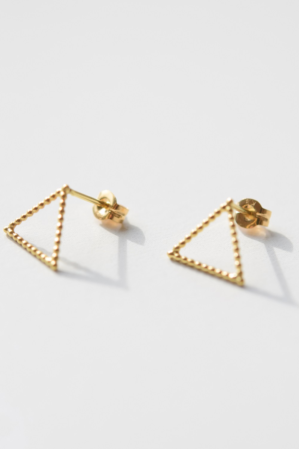 yoriko mitsuhashi 　三角形のピアス