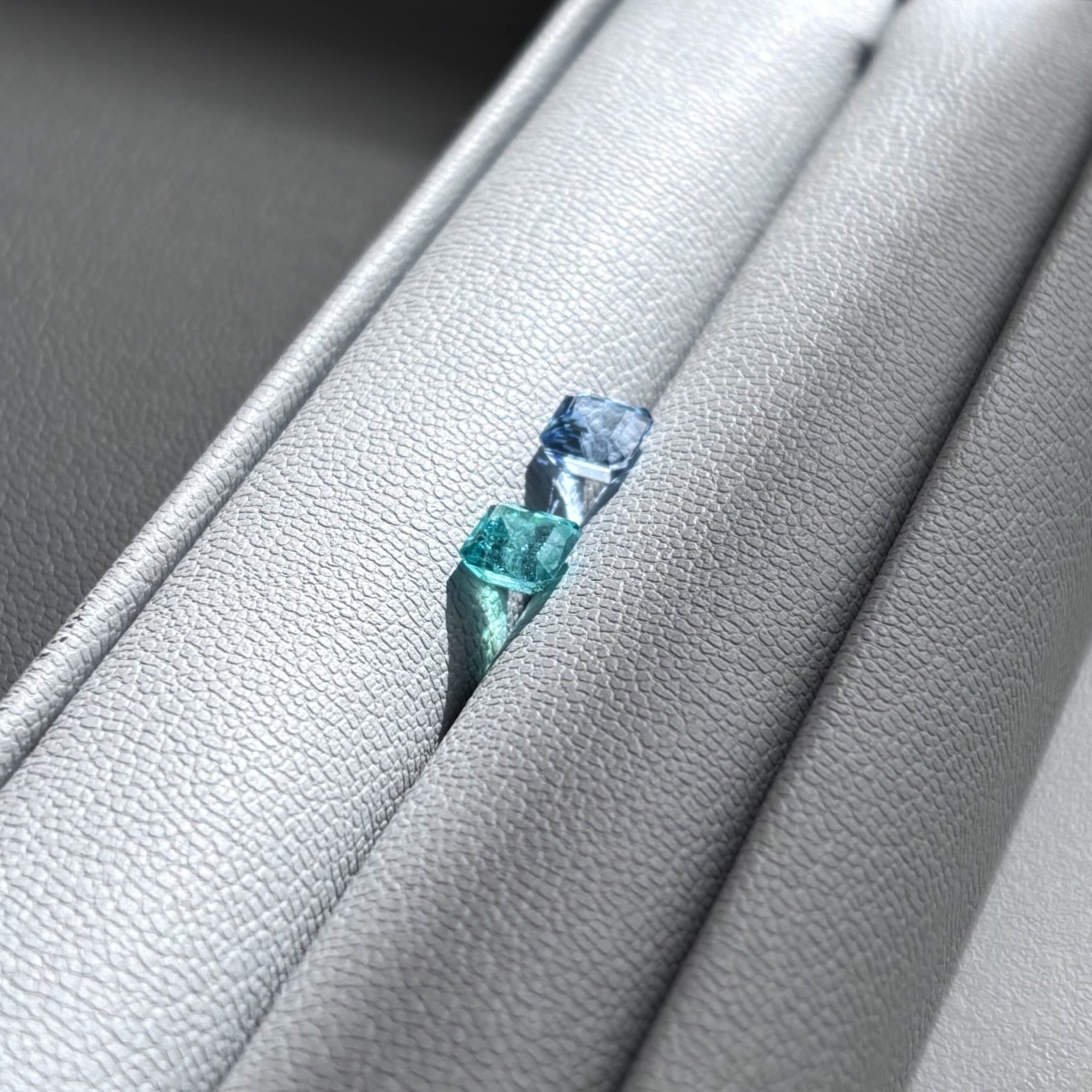 秋冬新作エメラルドと手仕事の物語 -完成-