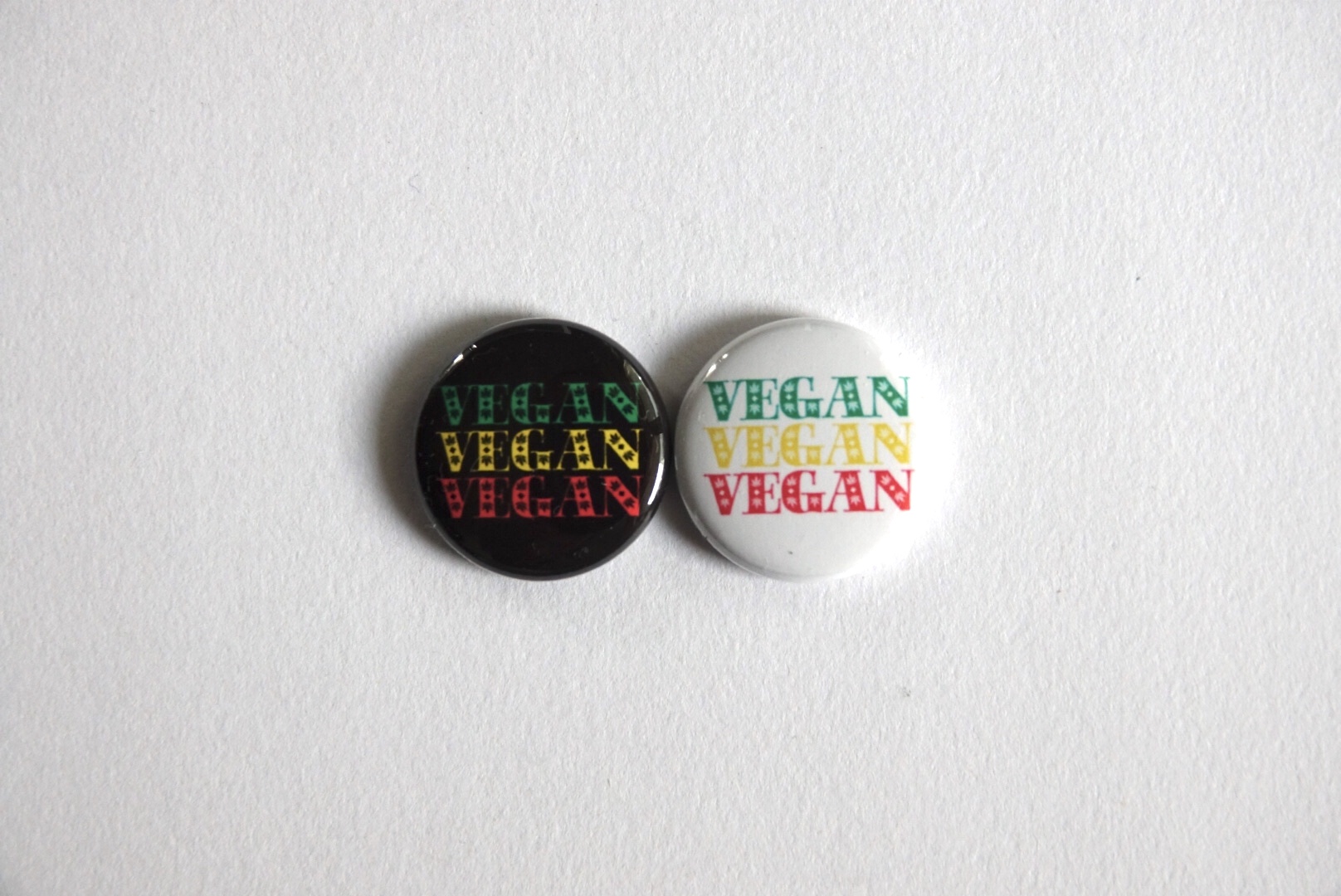 VEGAN RASTA COLOR 25mm 缶バッジ 販売開始！