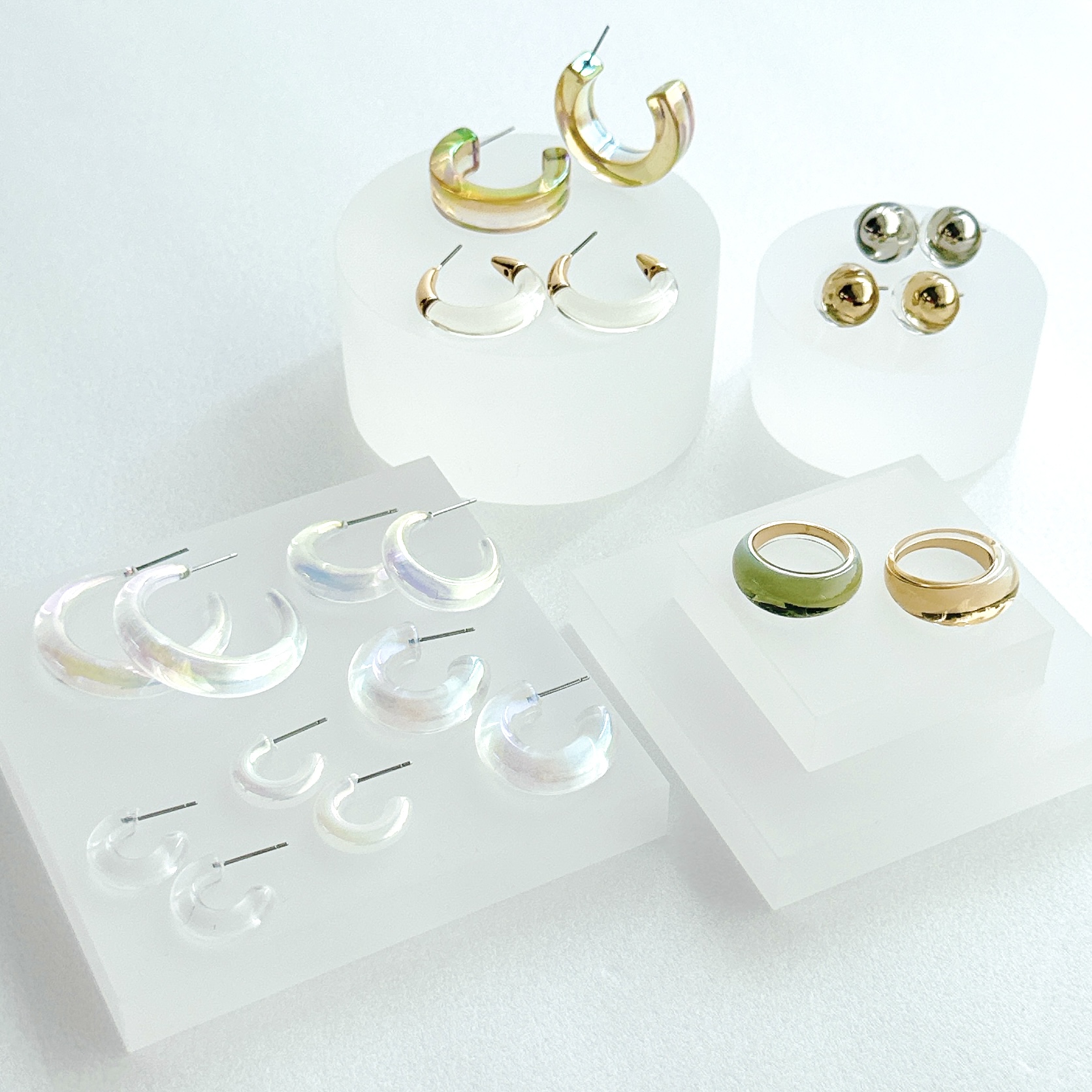 大人のための夏アクセ – クリアアクセサリーが登場しました！