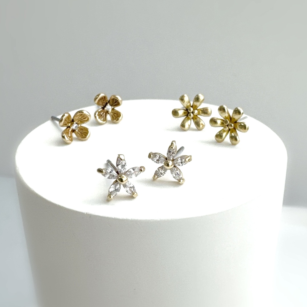 🌸華奢なフラワーデザインピアス🌸