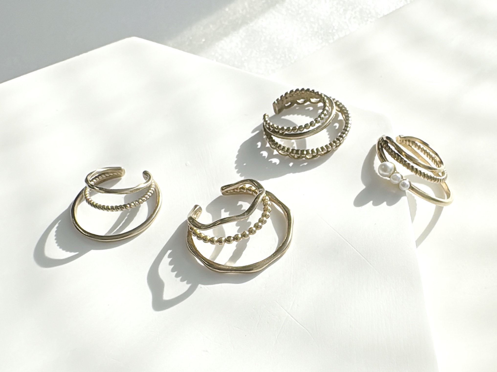 立体感のあるデザインが魅力！✨3連イヤーカフコレクション✨