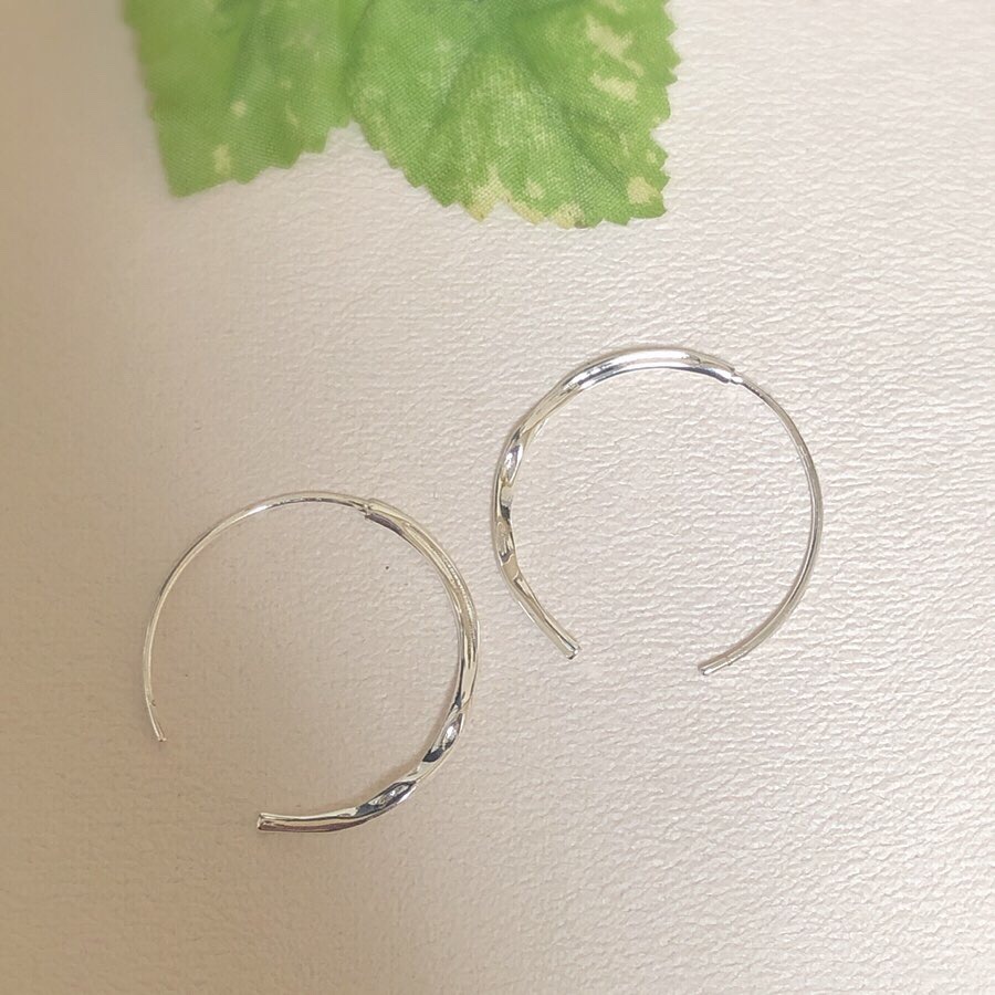 定番＝使いやすい！フープピアス