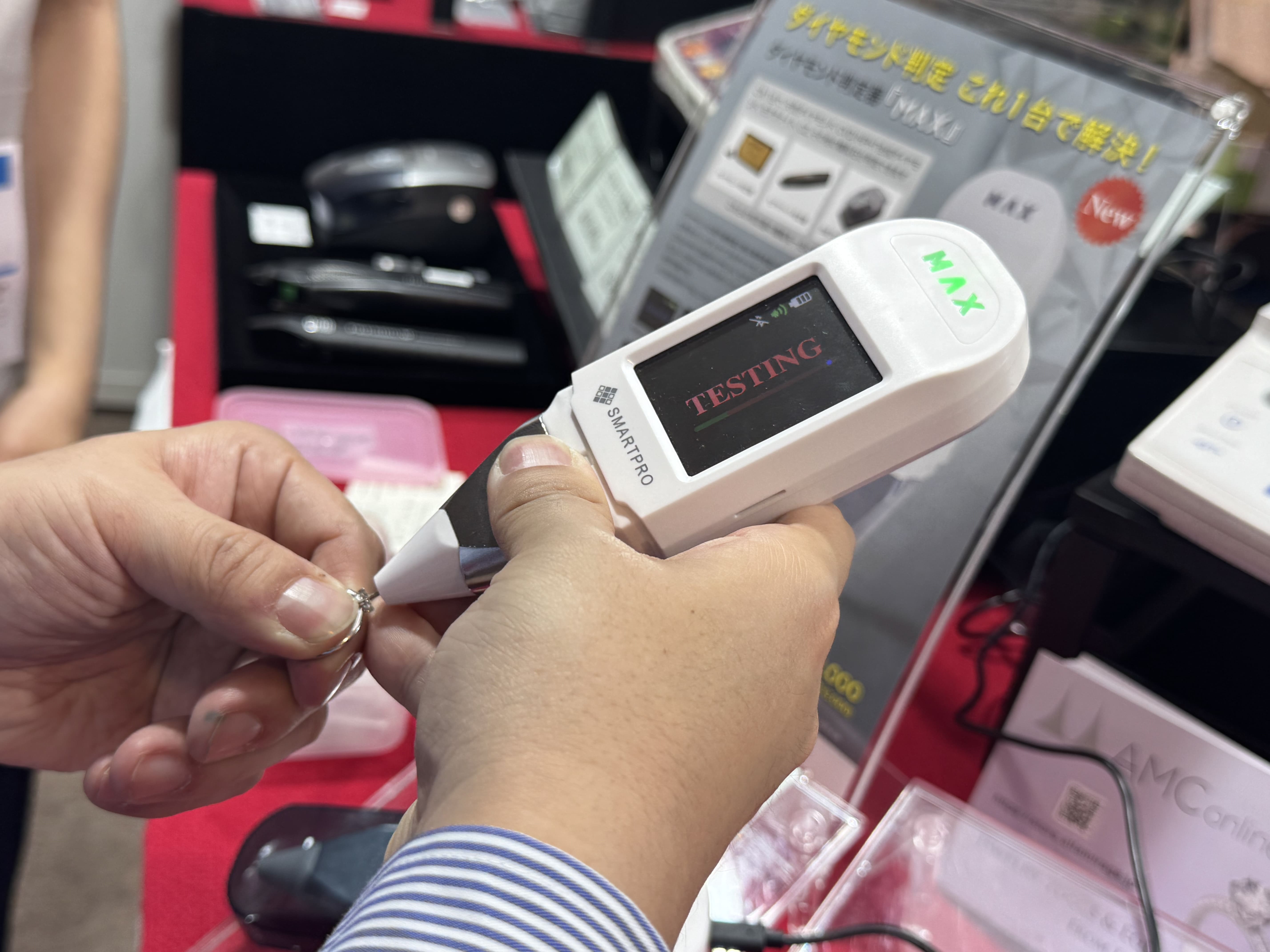 合成石（ｷｭｰﾋﾞｯｸｼﾞﾙｺﾆｱ等）の値段が下落する技術!?【新米店長kazuブログ】