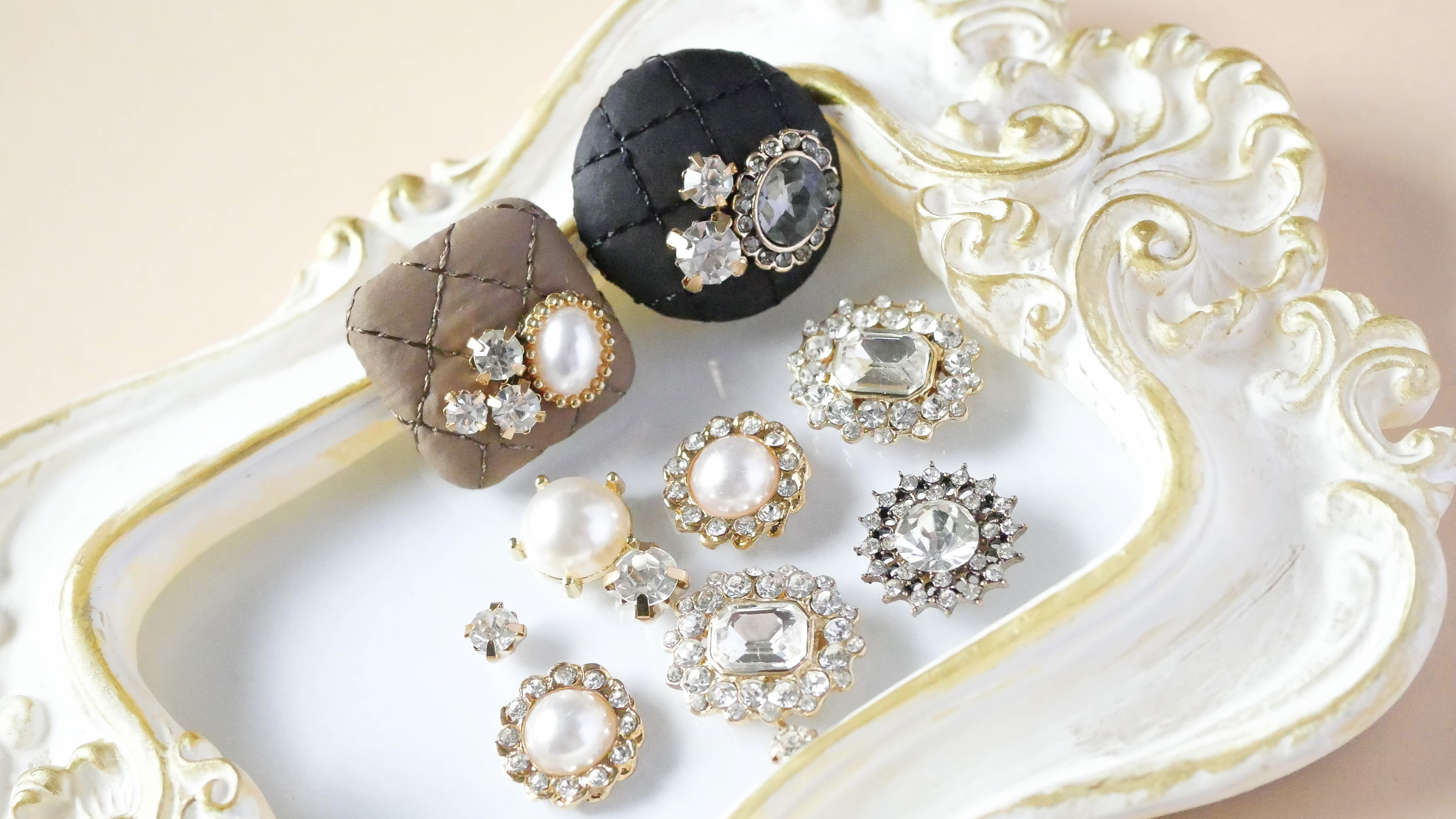 大人シックなキルティングパーツと華やかビジューのアクセサリー作り