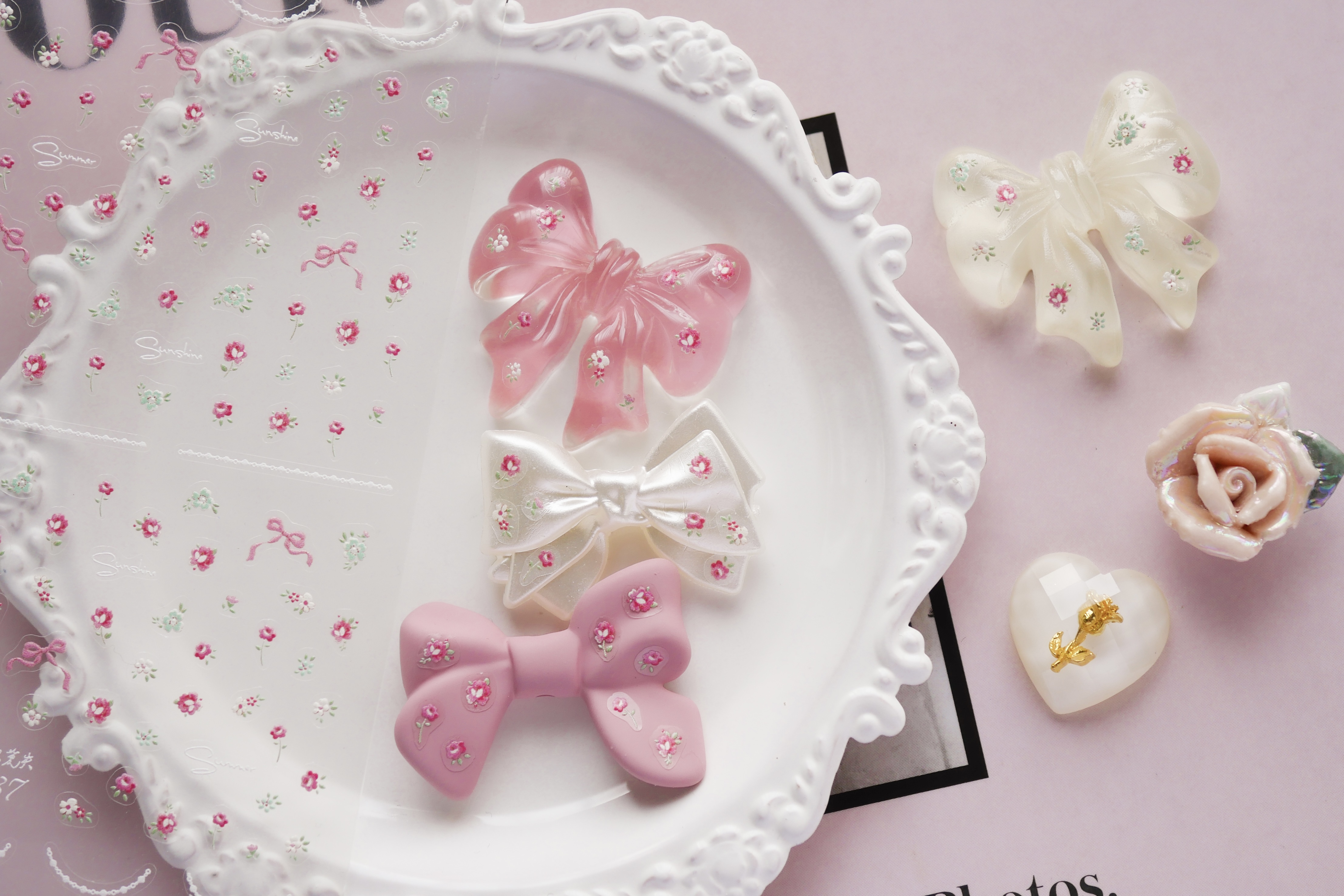 ミニミニ小花シールでオリジナルリボンパーツを作ってみよう♡