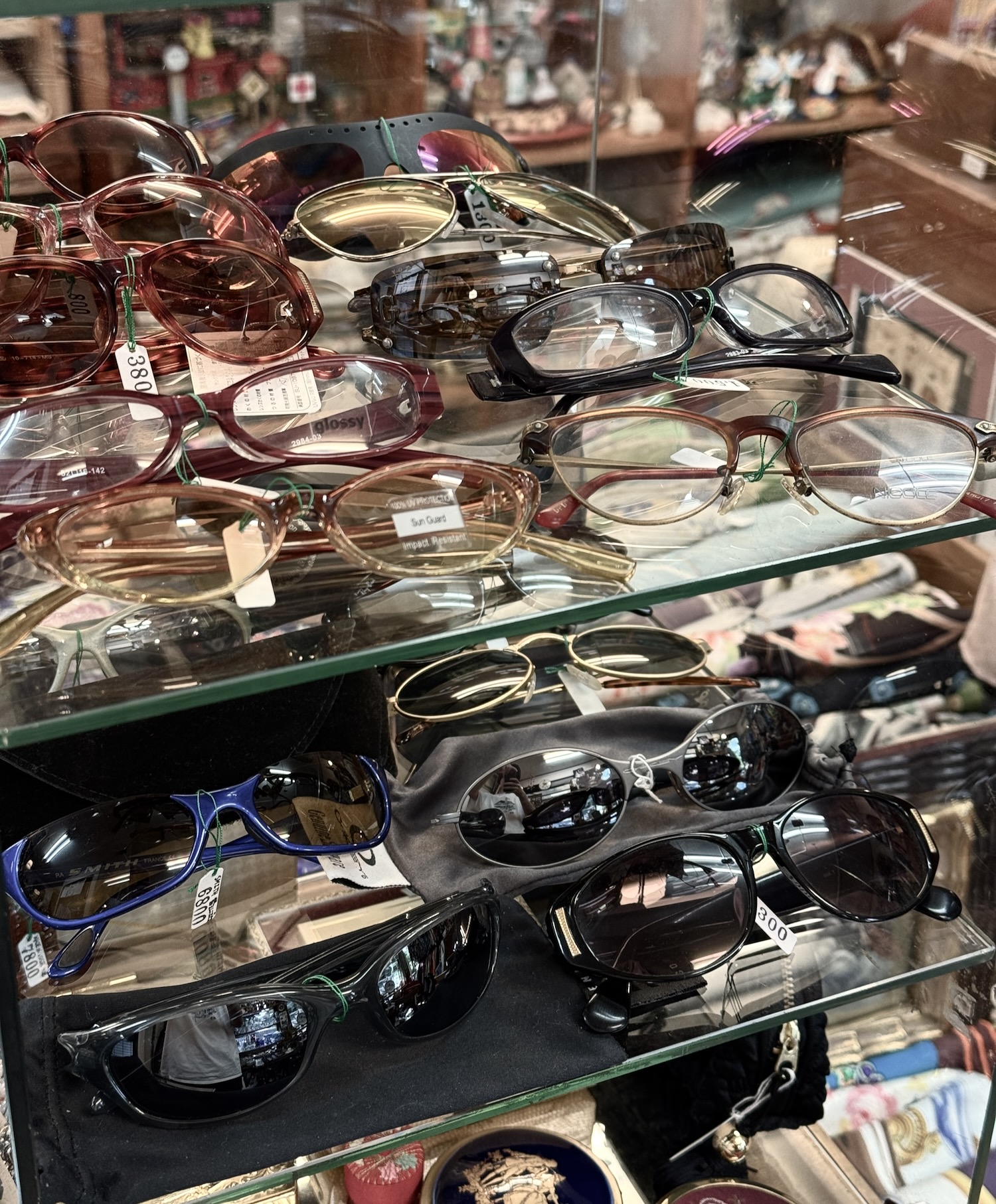 サングラス各種入荷しています。（店頭）