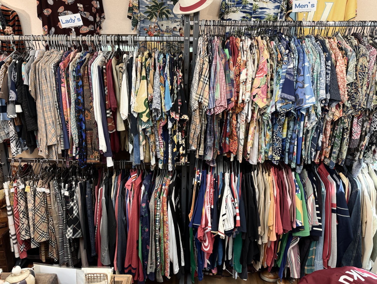 夏物古着多数入荷しています。（店頭）
