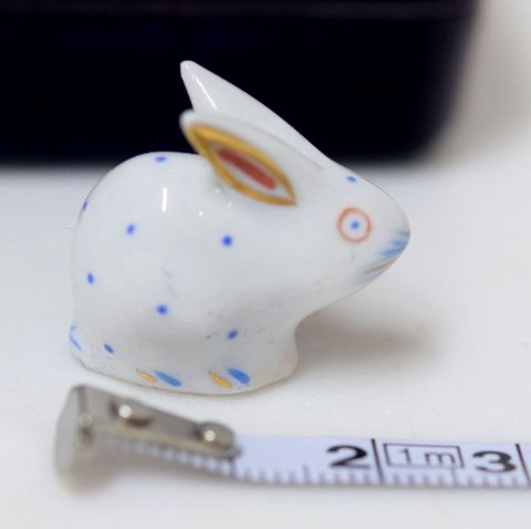 HEREND　ヘレンド　極小サイズの兎のフィギュリンが入荷しました。