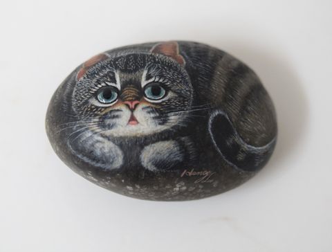 石の猫。