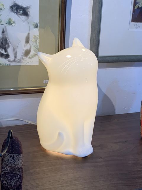 鳴海製陶　猫の卓上ランプ「まちぼうけ」