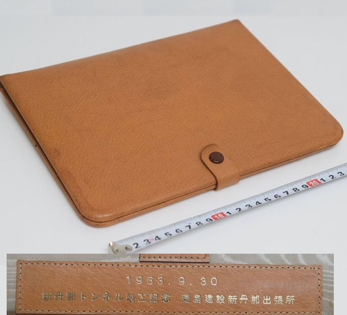 珍品　1963年新丹奈トンネル竣工記念品　ファイル　が入荷しました。