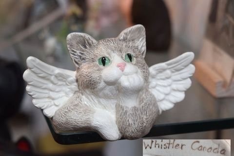 天使の考えごと・・・猫の天使。　