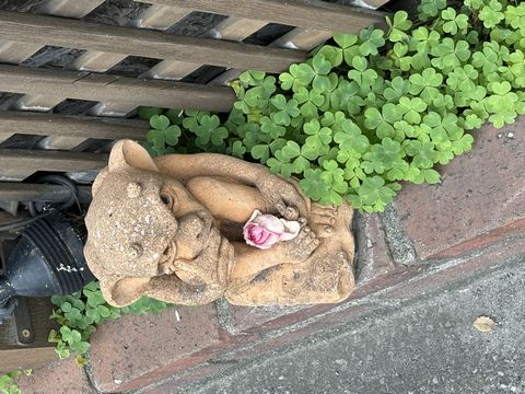 道端のガーゴイル