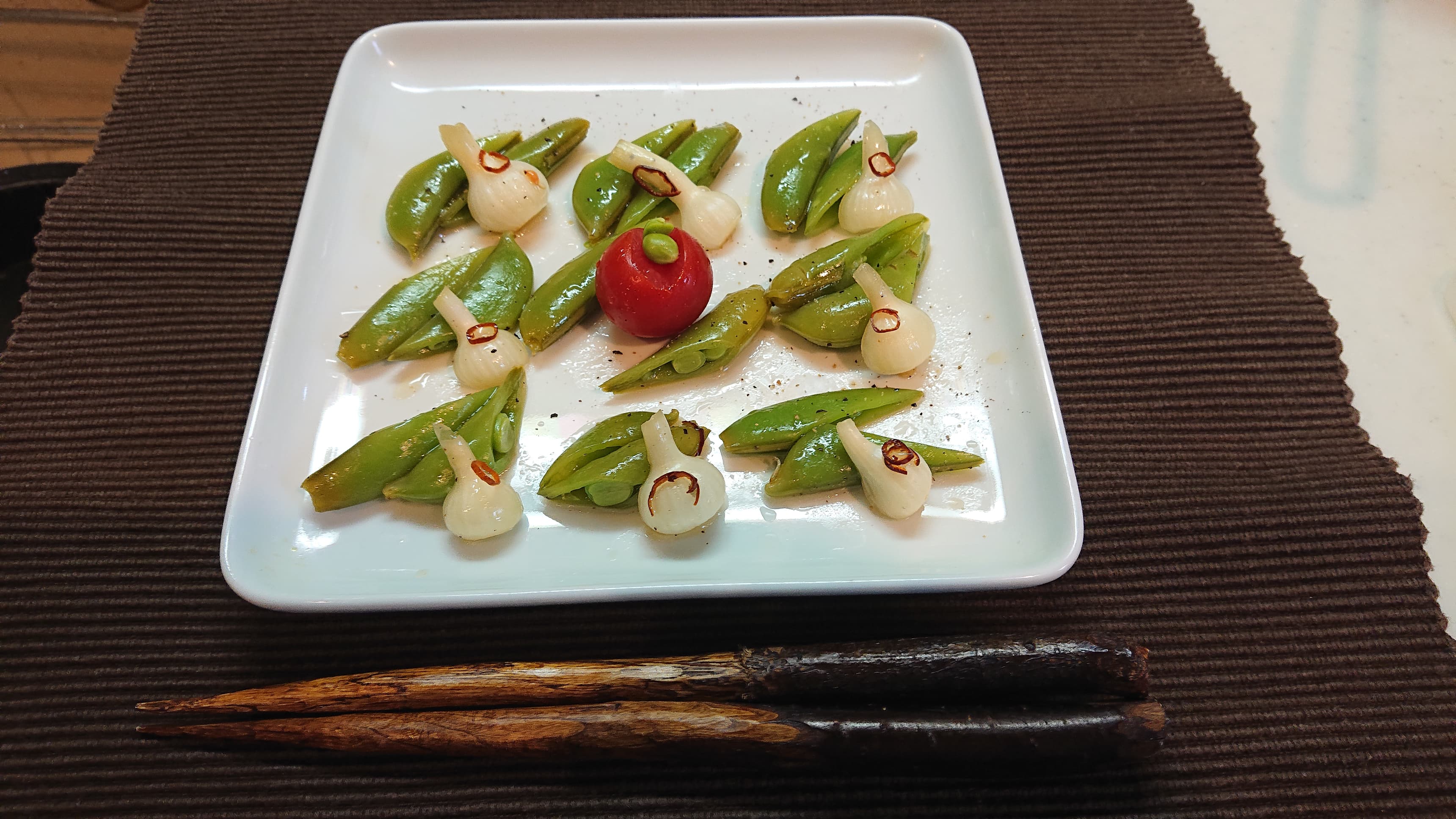 季節野菜のお手軽レシピ 5月 スナップエンドウとノビルのピクルス Natural Market Okagami