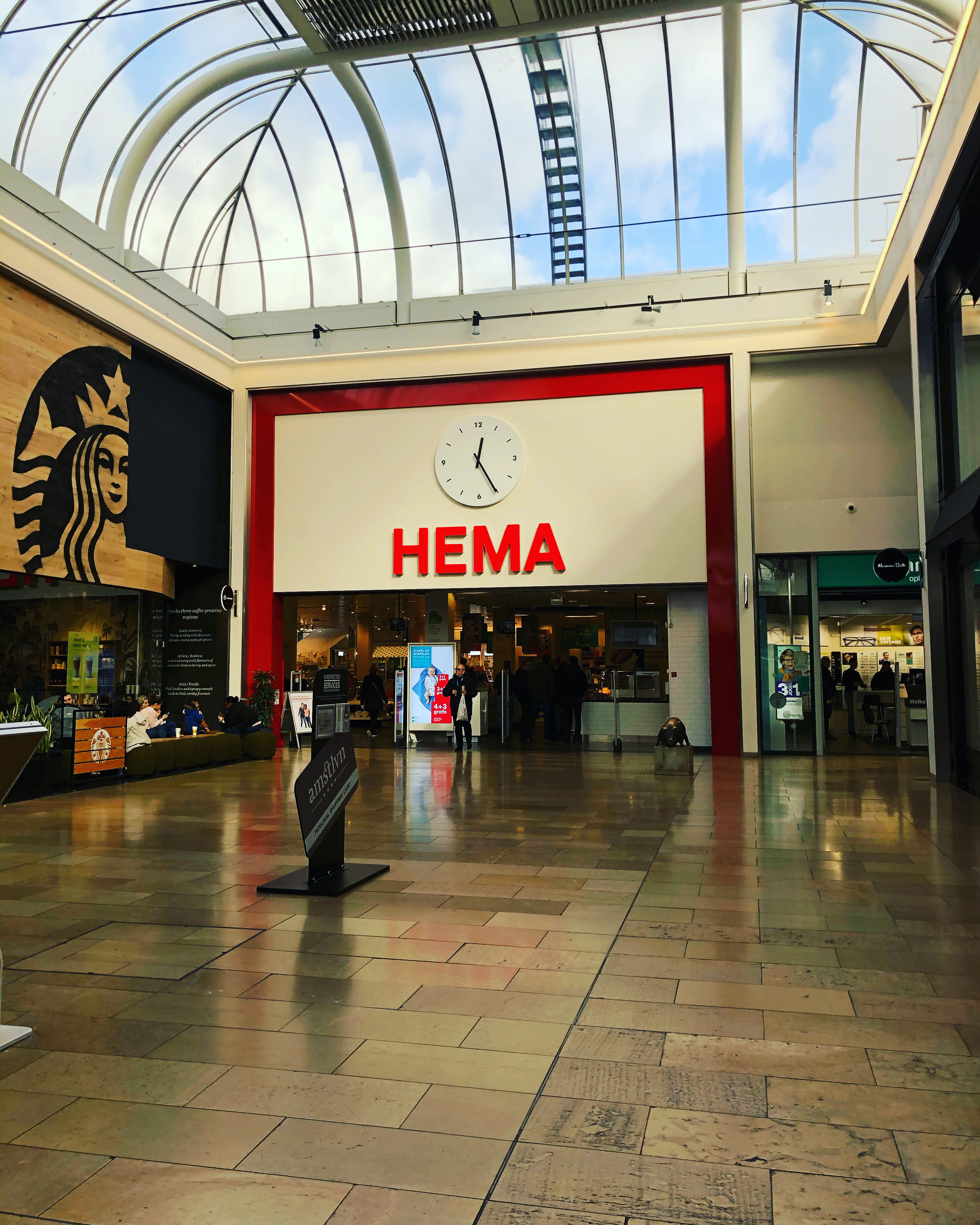 オランダ生まれの雑貨店HEMA