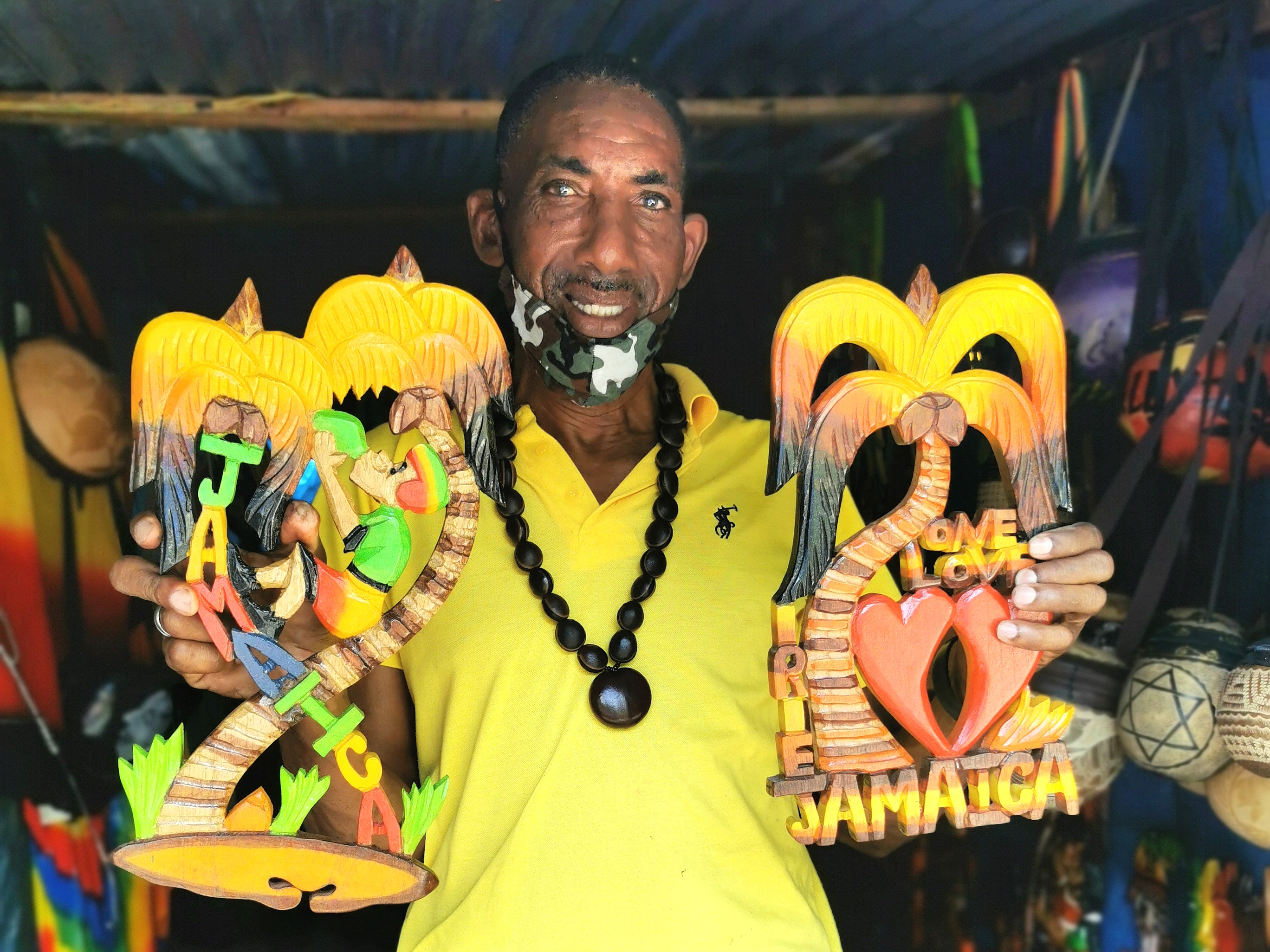 【News】予約販売開始！！　ジャマイカの木彫
