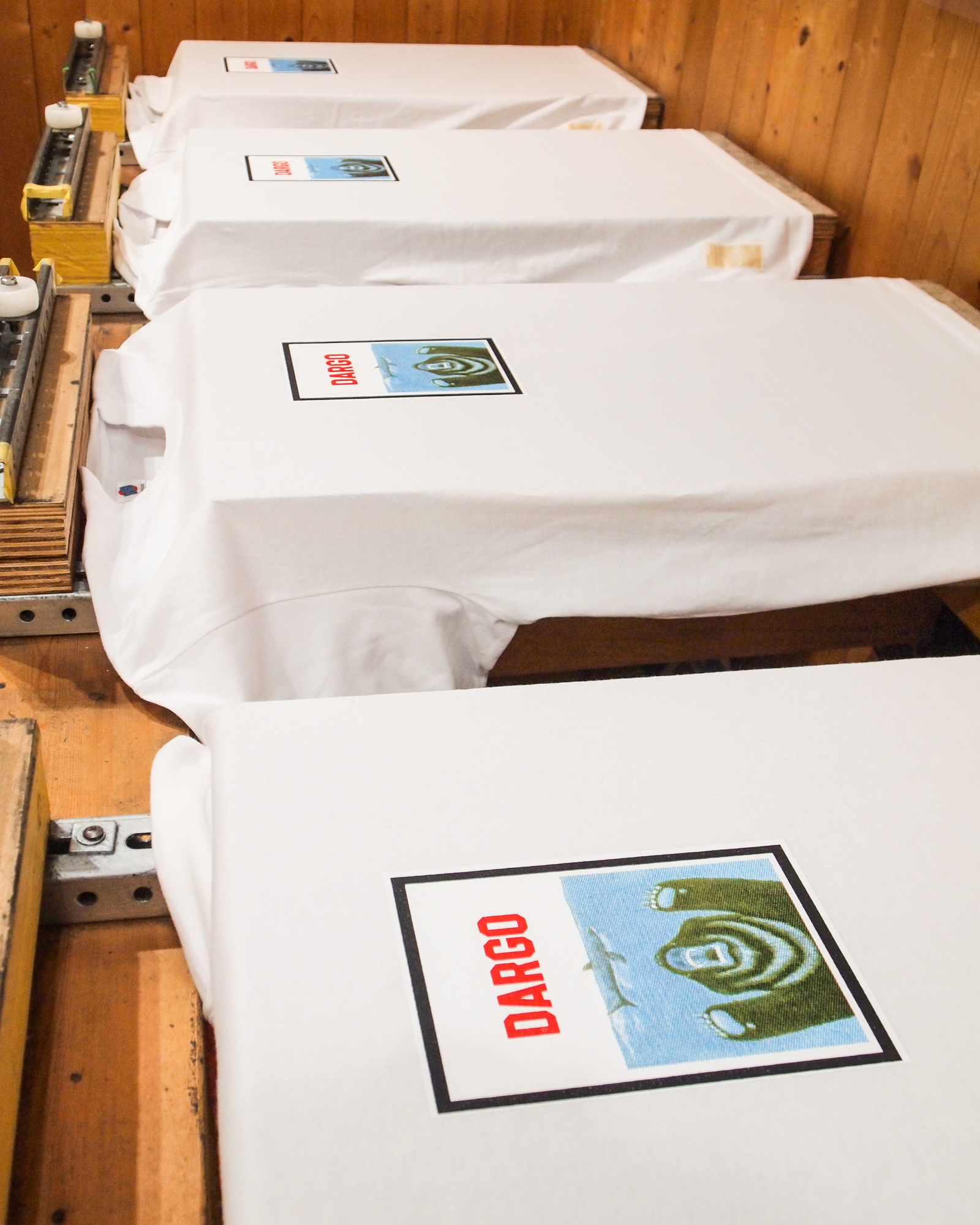 DARGO  |  熊JAWS Tee