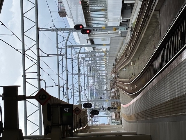 急に人恋しくなる秋です。