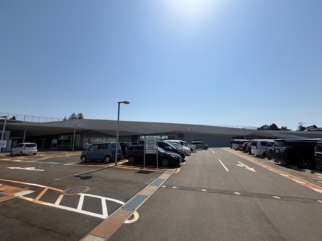 4月の風に誘われて　JULIEライブへの素敵な1日　小千谷市図書館ホントカ〜onenessのパン