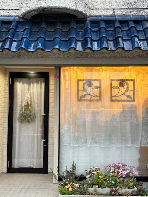 MEMORY OF NOEL'S PRIVATE GALLERY BON-WEEKEND＝白いお部屋