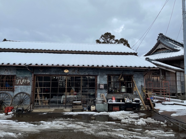 少しノスタルジーな雪降る新発田へ　そしてスクエアな水栽培にご満悦な土曜日です