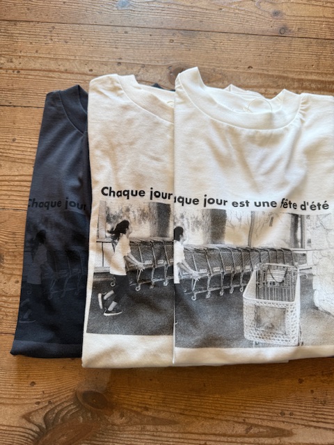 ８月