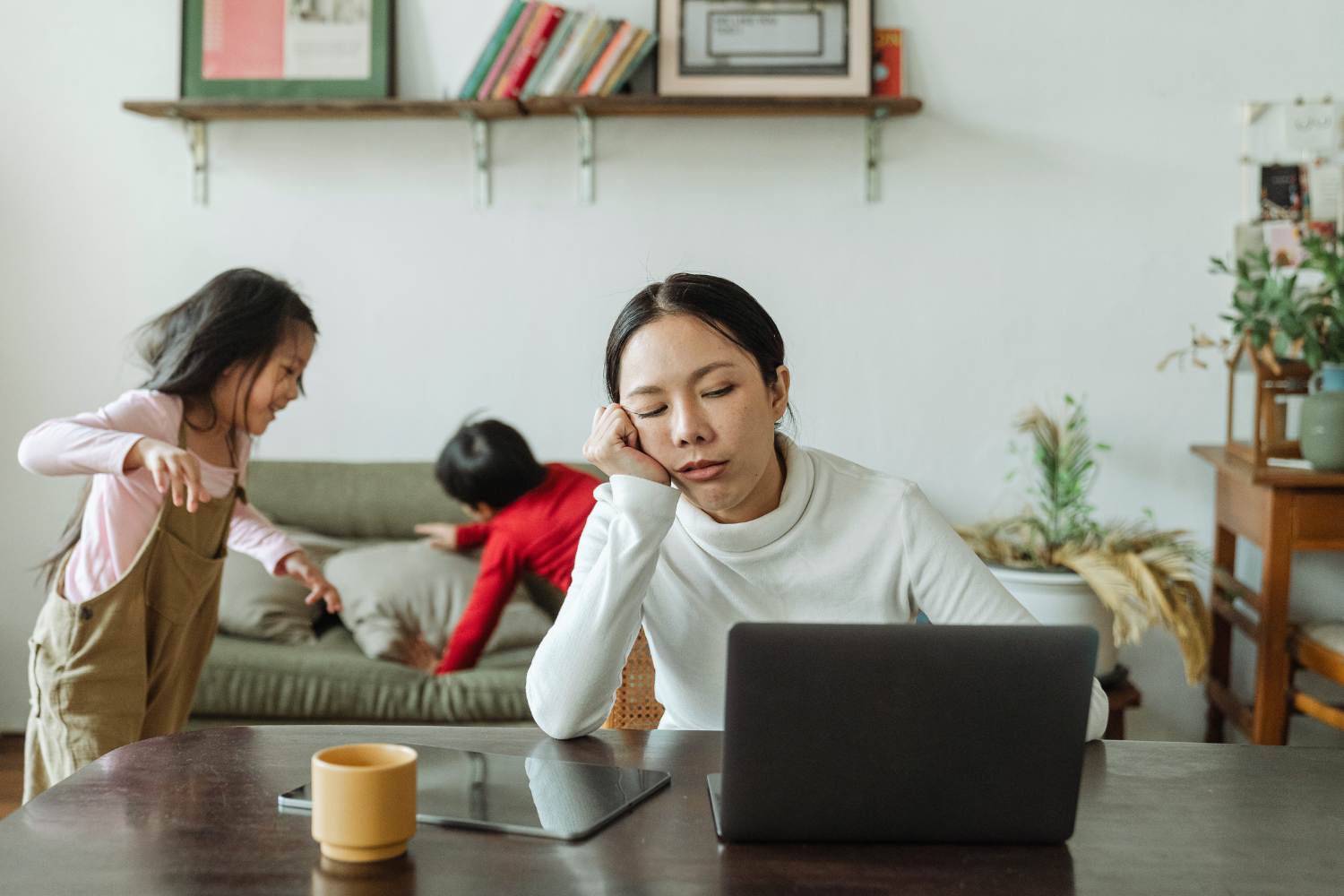 「女性の健康リスクは社会のリスク」データが示す「女性の健康寿命戦略」～40代からの予防医療実践ガイド