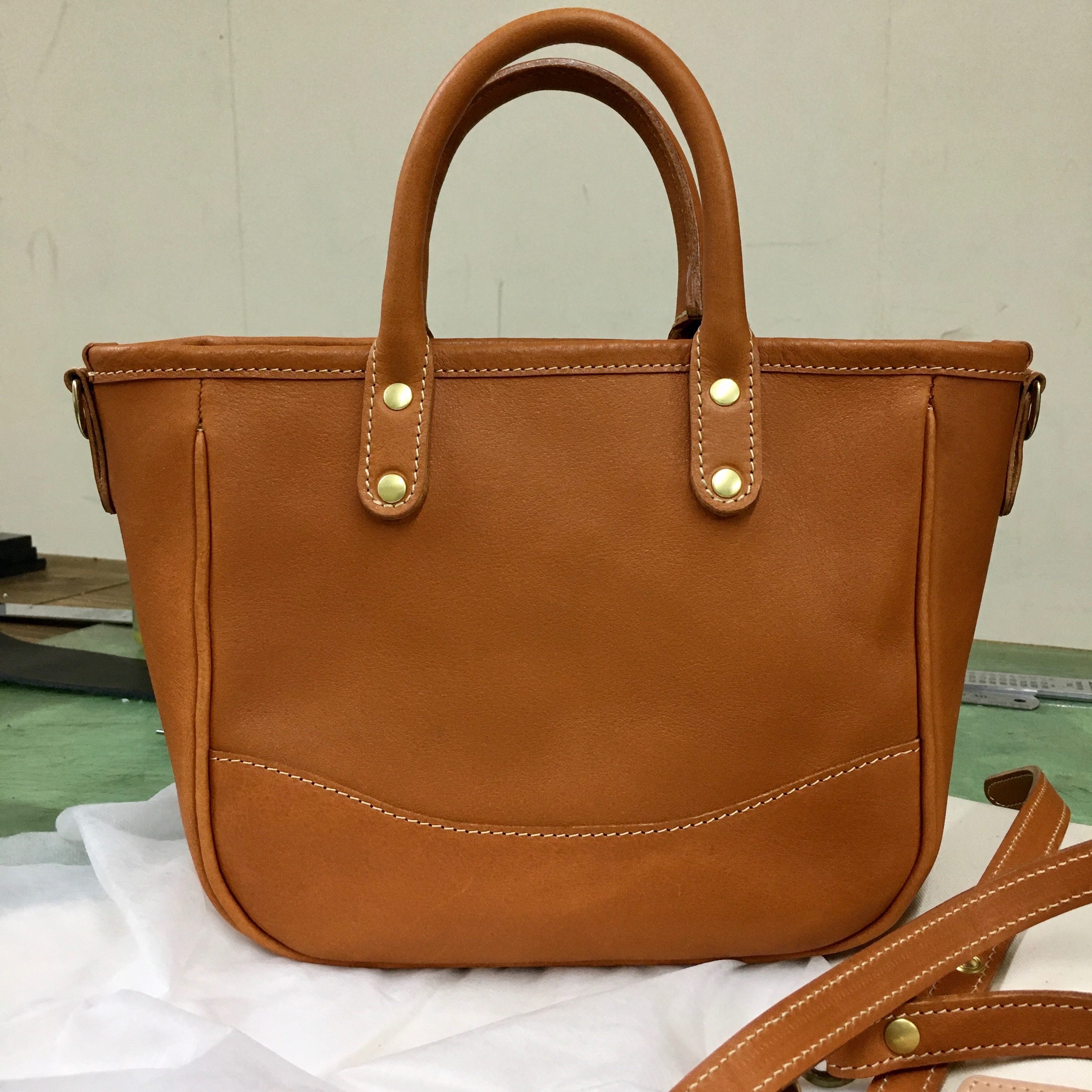 ご注文のバッグがほぼ完成です。