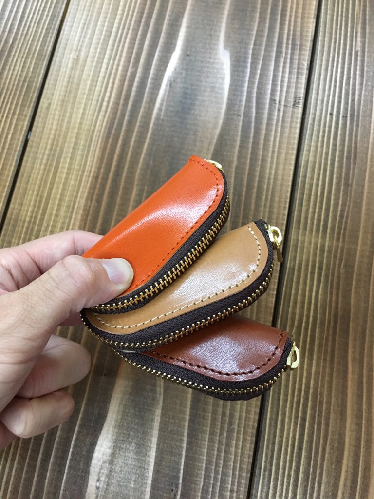 印鑑ケース全色揃いました。