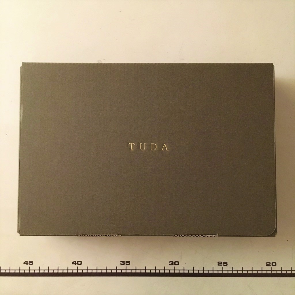 ブックカバー単行本サイズを専用箱で初めて出荷します。