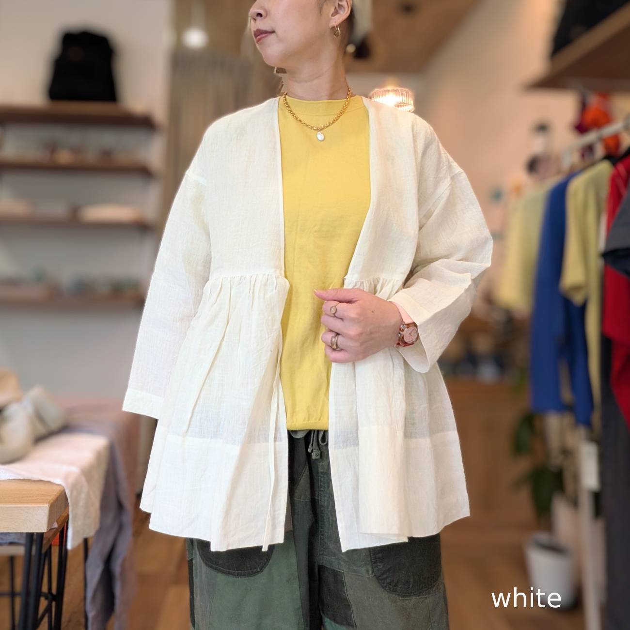 まだまだ楽しめる、大人のリネン服3選｜晩夏から秋口まで着回せるアイテム