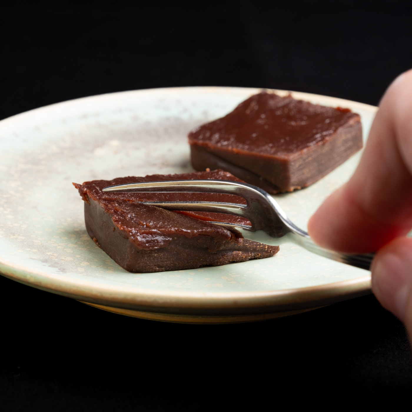 敬老の日に贈る、身体に優しい濃厚生ガトーショコラ