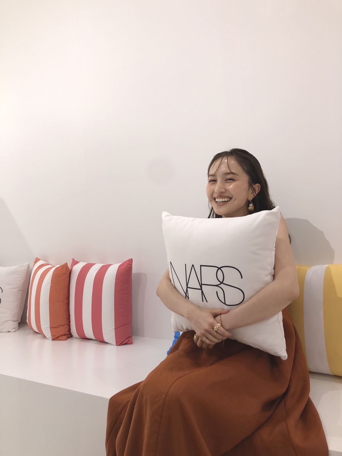 百田夏菜子さんにスクエアリングをご着用頂きました。