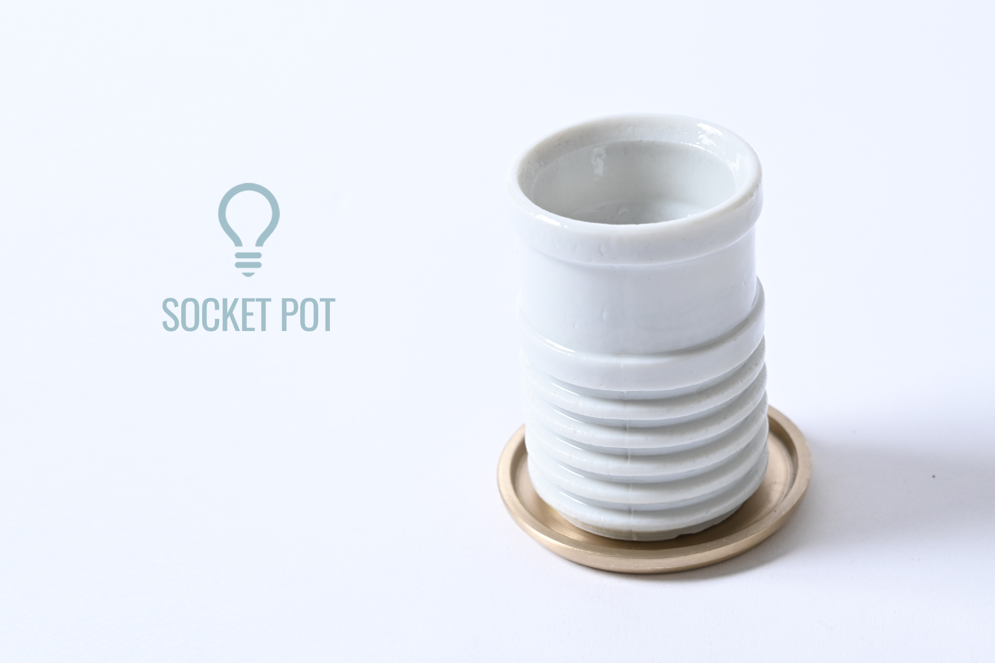 使い方は無限大？SOCKET POT / PLANTERのご紹介