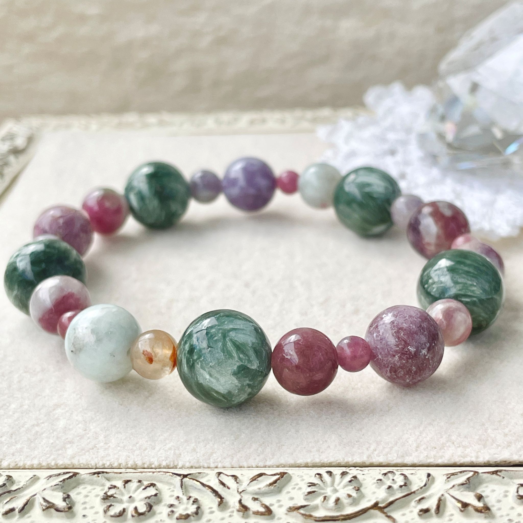 セラフィナイト 新作と過去作