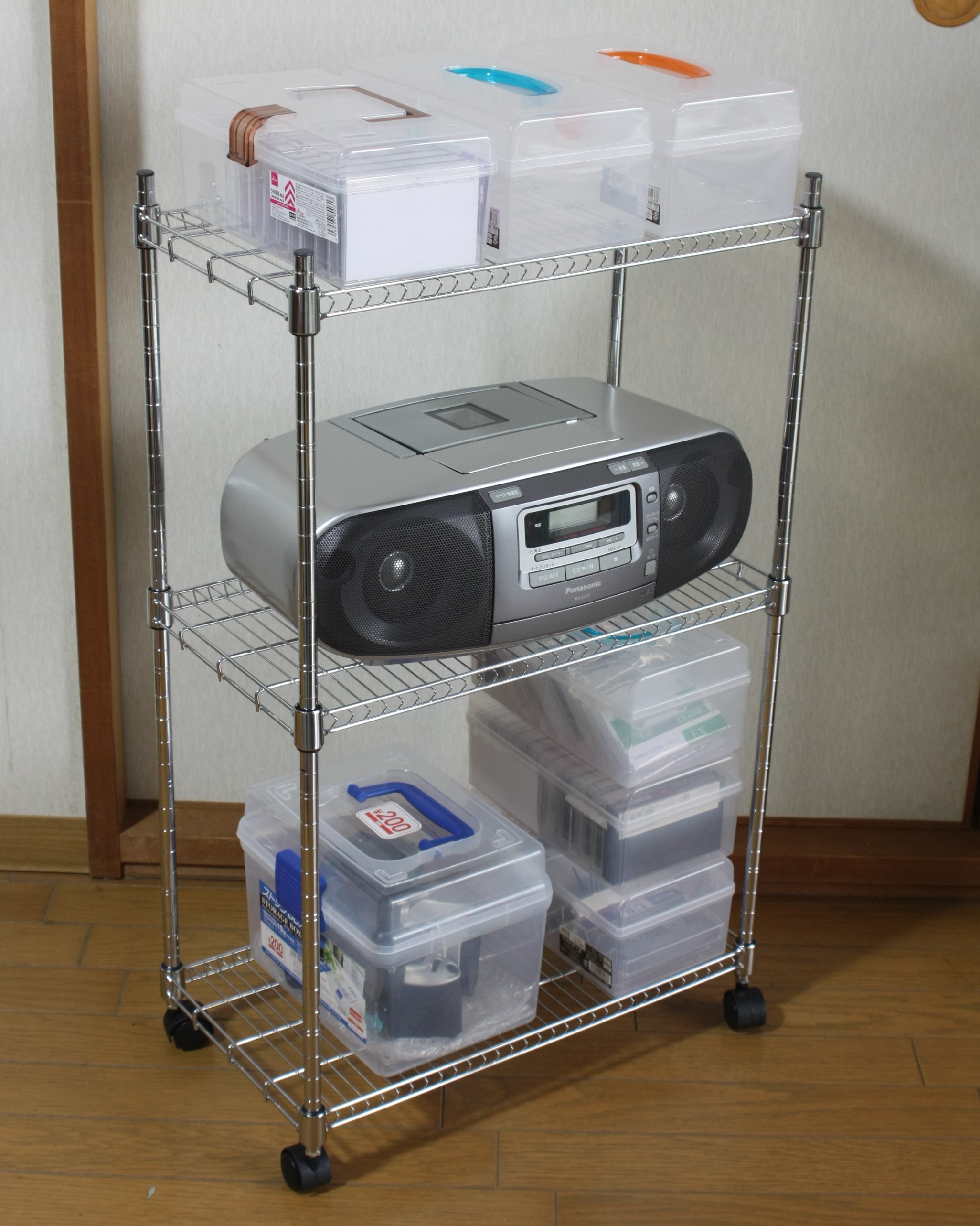 ダイソー「ジョイントラックCHRシリーズ」で作るラジカセ収納ラック
