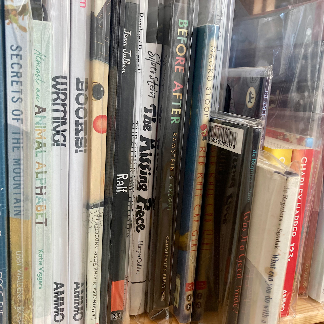古書の取り扱いを始めました